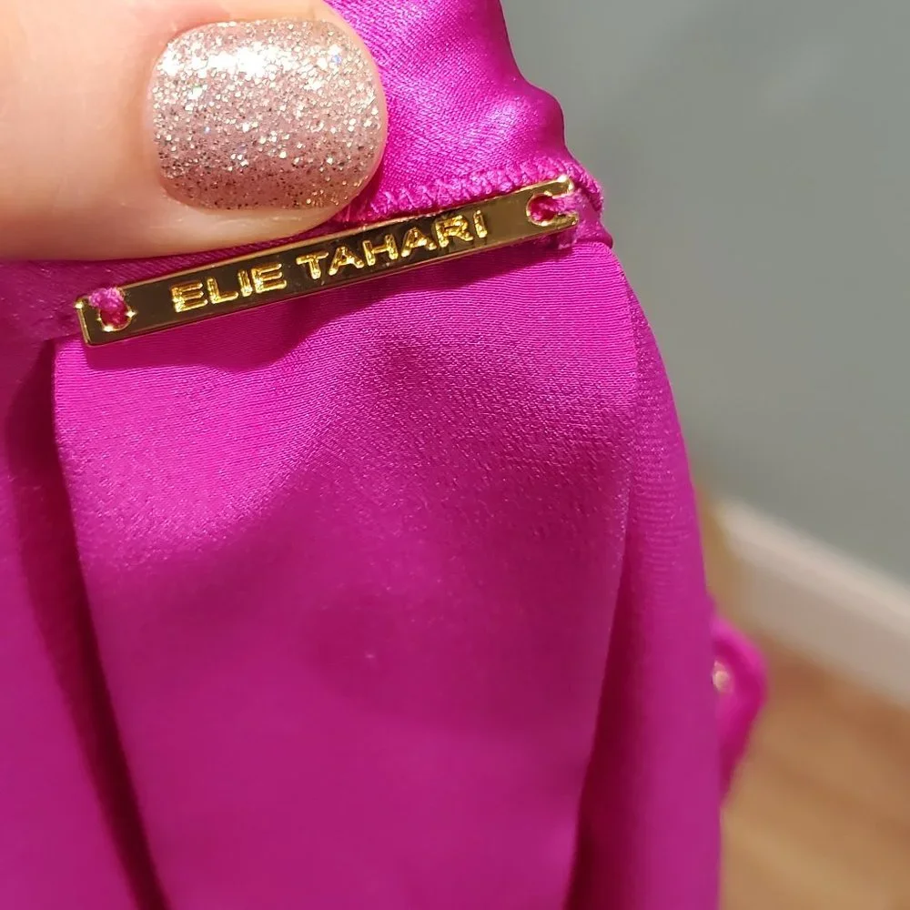 Elie Tahari Fuchsia 100% Silk Blouse with Beaded Floral Collar - Picture 4 of 7
